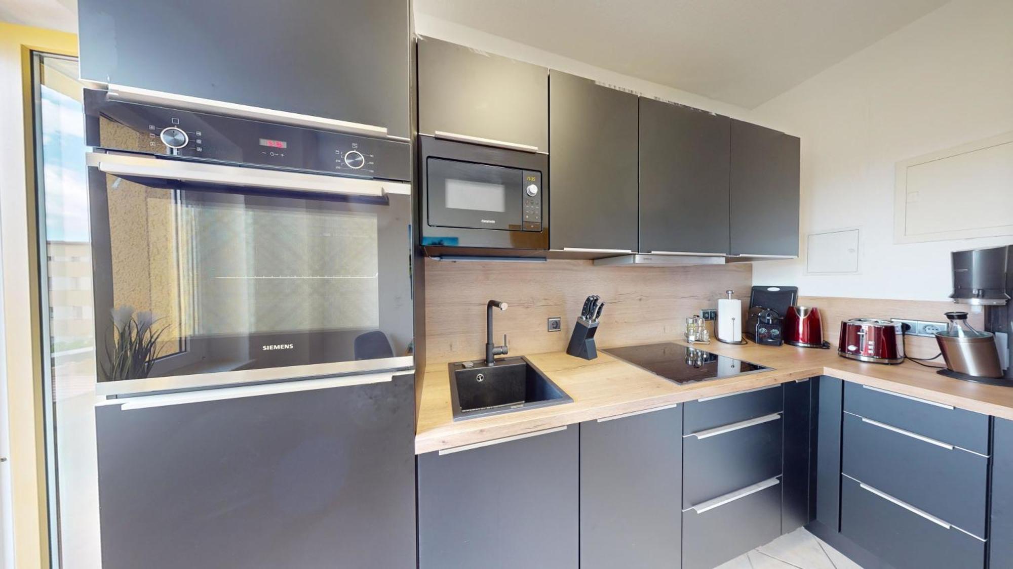 Sweethome - Luxus Apartment Auf 2 Etagen Magdeburg Eksteriør billede